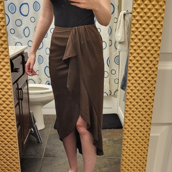 Brown "wrap" skirt - Picture 1 of 2